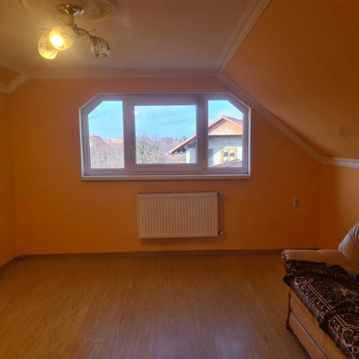 Продається чудовий сімейний будинок в м.Берегово