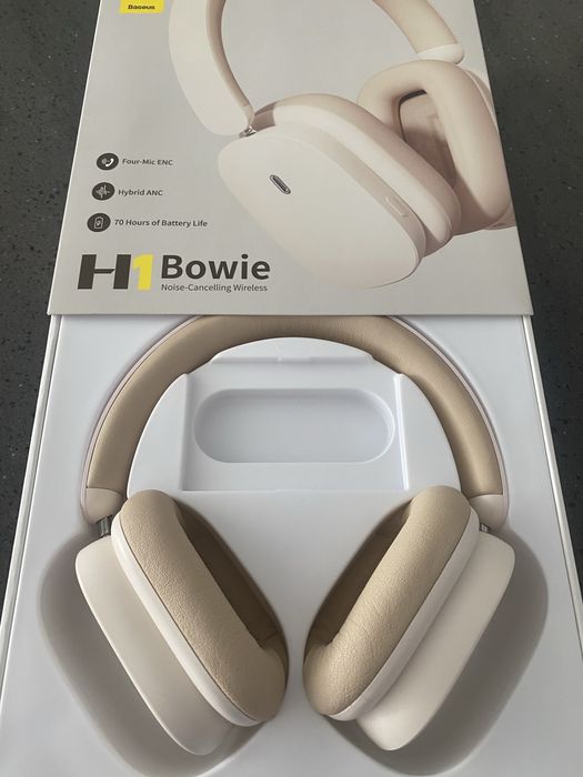 Наушникі безпровідні білі