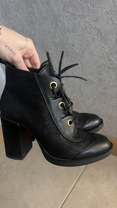 Ботинки женские 36 размер