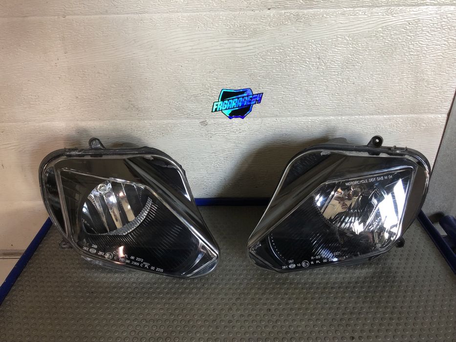 Lampa prawa derbi gpr 50 125