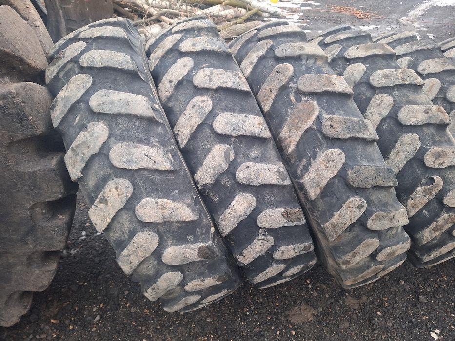 8x 10.00-20 Camso z dętka I ochraniaczem .