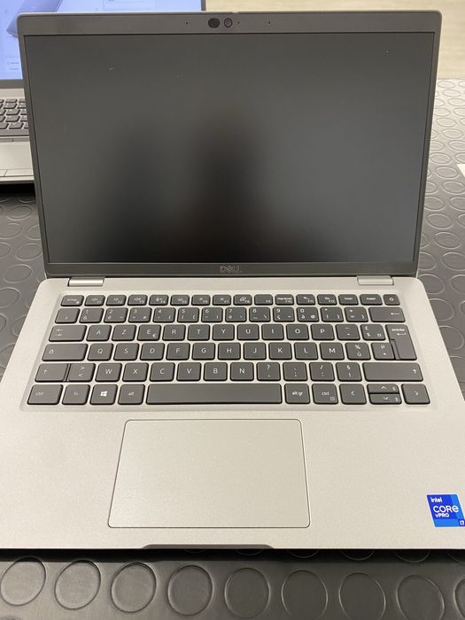 Dell 5421 - Intel Core i7 11850H 2.50GHz/16GB/256SSD-NVMe/14FHD