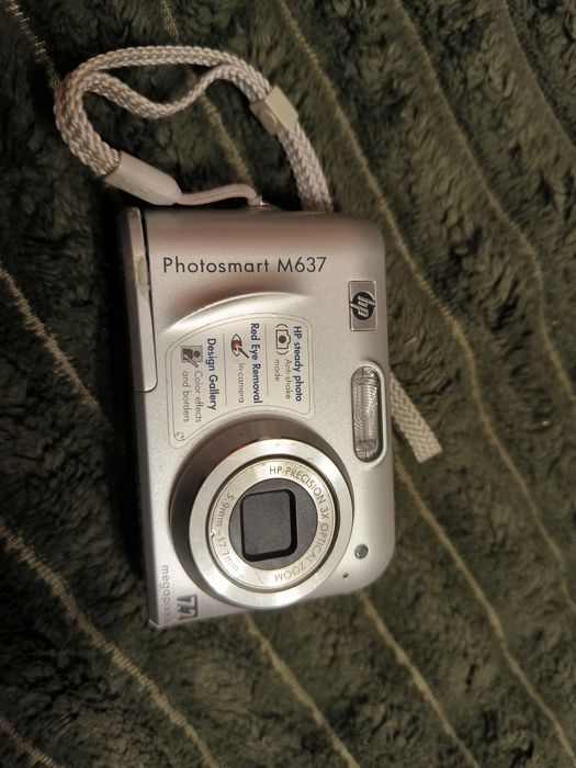 Фотоаппарат HP Photosmart M637