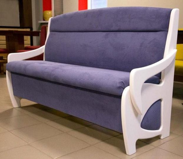 Кухонный диван из массива дерева