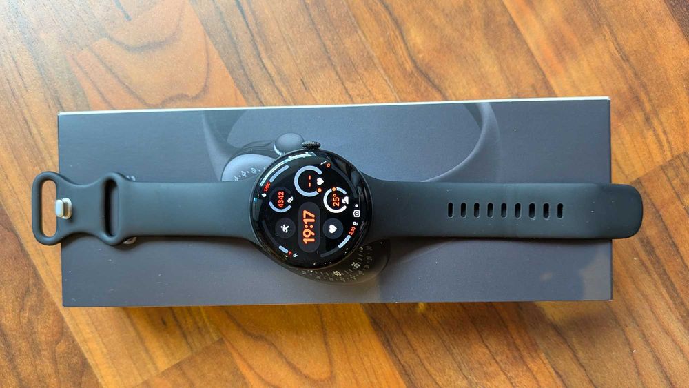 Smartwatch Google Pixel Watch 4 45mm BLACK c/caixa, c/fatura FNAC e c/garantia.