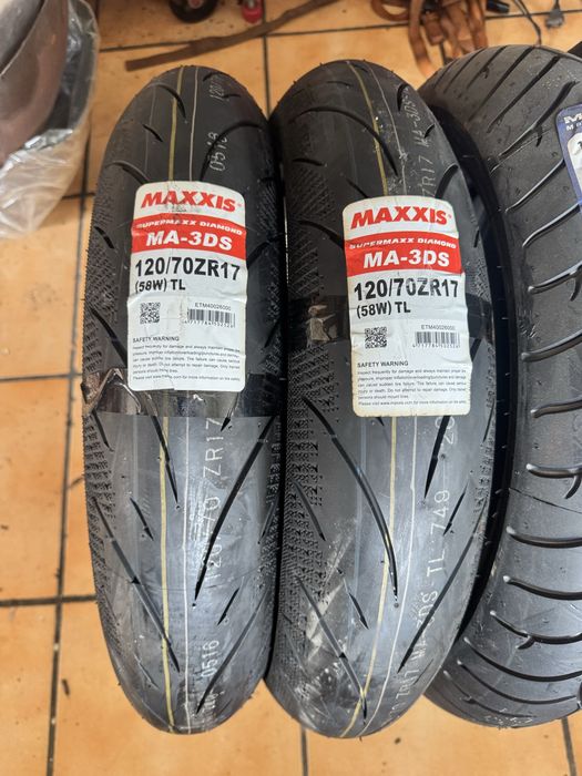 Pneus Moto Maxxis Supermaxx Diamond MA-3DS (120/70 ZR17) – Novos