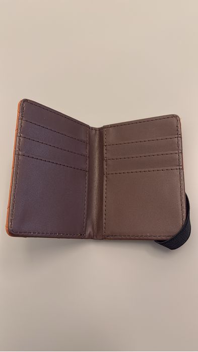 Vendo - carteira de cor camel nova para cartoes multibanco e notas