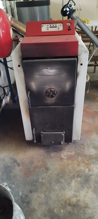 Caldeira a pellets para aquecimento central e AQS