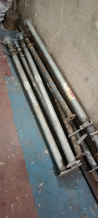 Стойки будівельні, опори