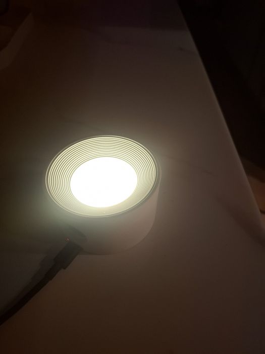 Bezprzewodowa lampka led