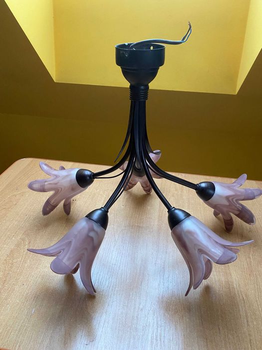 Lampa sufitowa kwiecista