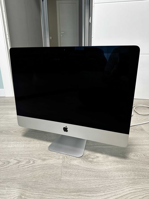 Apple iMac 21,5" Mid 2014 ОП 8 ГБ 7 500 грн. Настільні комп'ютери
