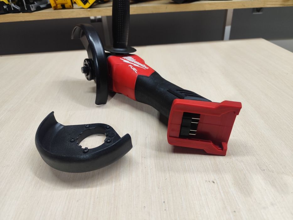 Milwaukee M18 FSAG125 X    M14    безщіткова акумуляторна болгарка Мі
