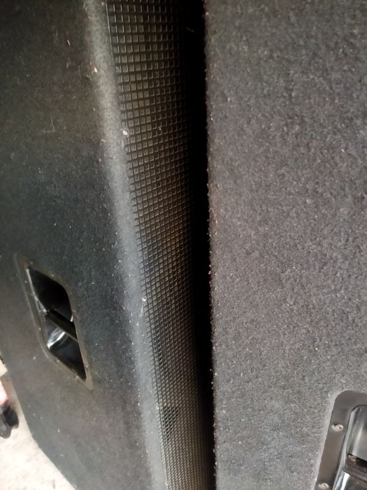 Продам колонки Acoustic з двома динаміками.