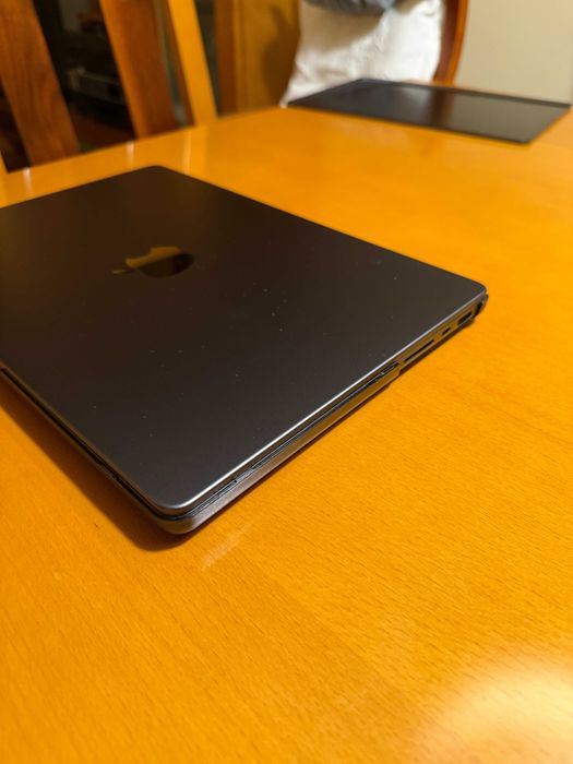 Macbook Pro 14'' (Com garantia Worten)