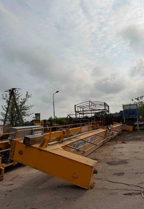 Suwnica GZUT S.A. o udźwigu 5 ton - rozpiętość mostu 16,5 m