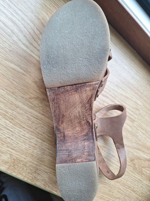 Босоножки женские кожаные 38р