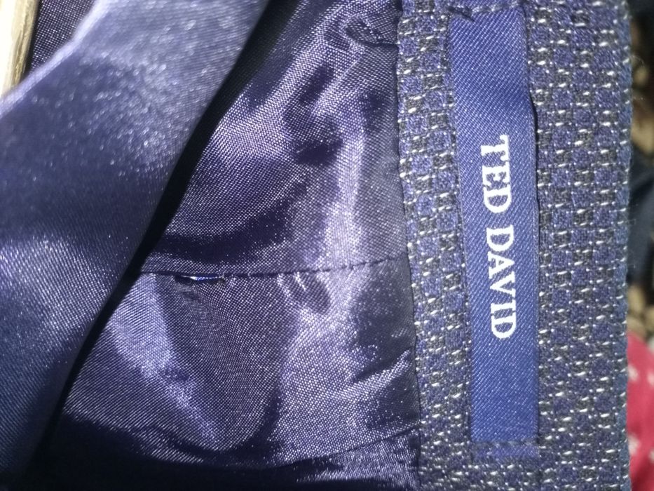 Продам свадебный костюм