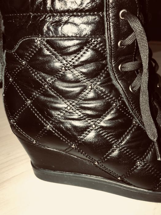 Модні жіночі СНІКЕРСИ