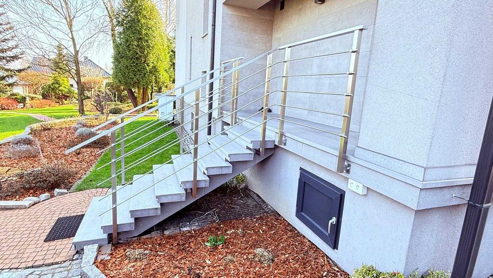 Balustrady ze stali nierdzewnej