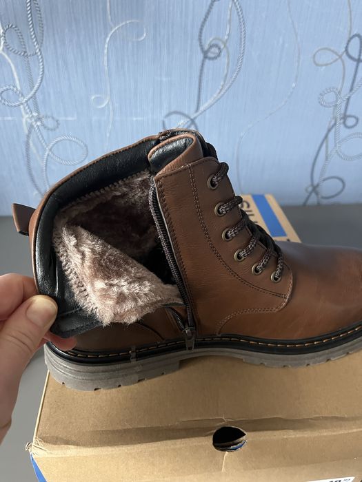 Продам чоловічі шкіряні черевики