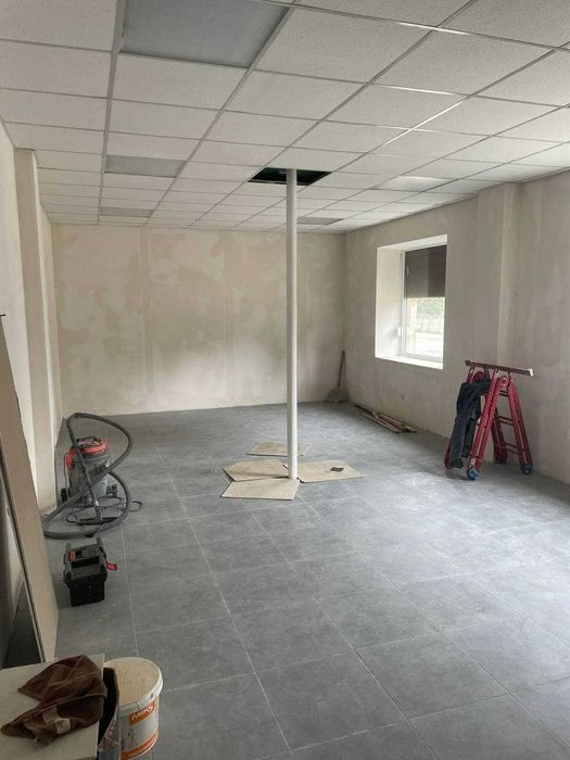 Сдам в аренду помещение площадью 95м2, первый этаж.