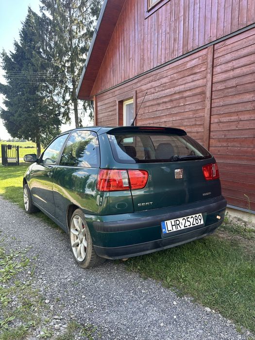 Seat ibiza 1.4 mpi niski przebieg