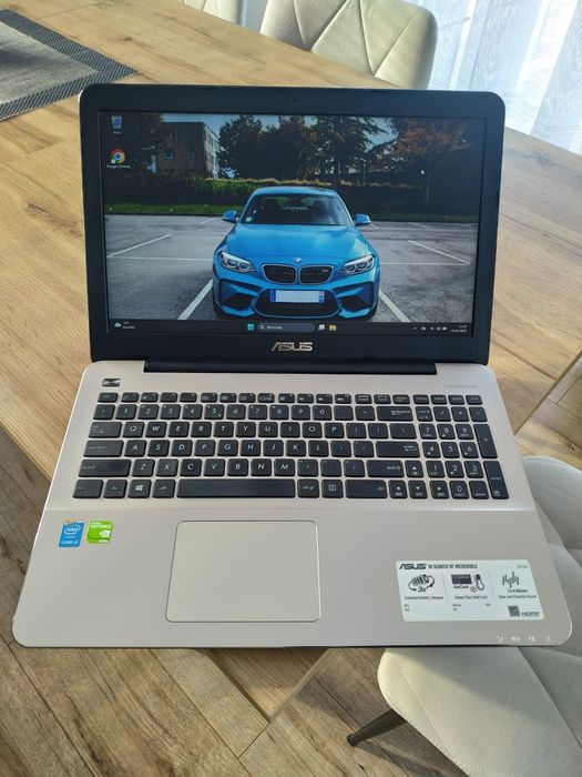 Asus laptop szybki , i5 , bateria, dysk SSD ,  ram 8gb, wifi , kamera