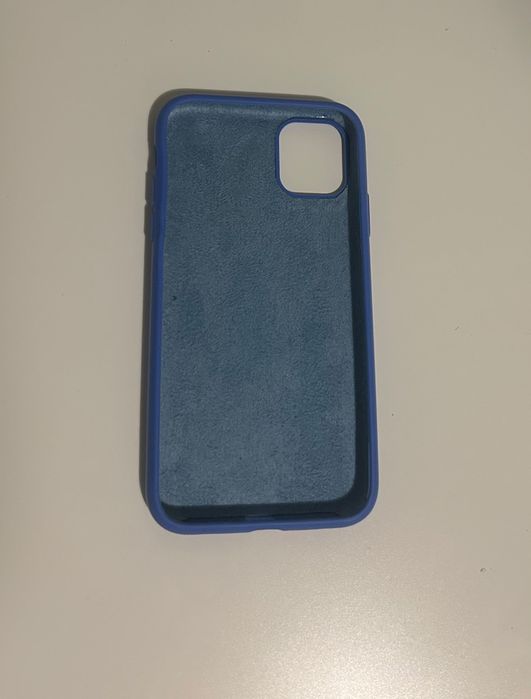 Capa azul para iPhone 11
