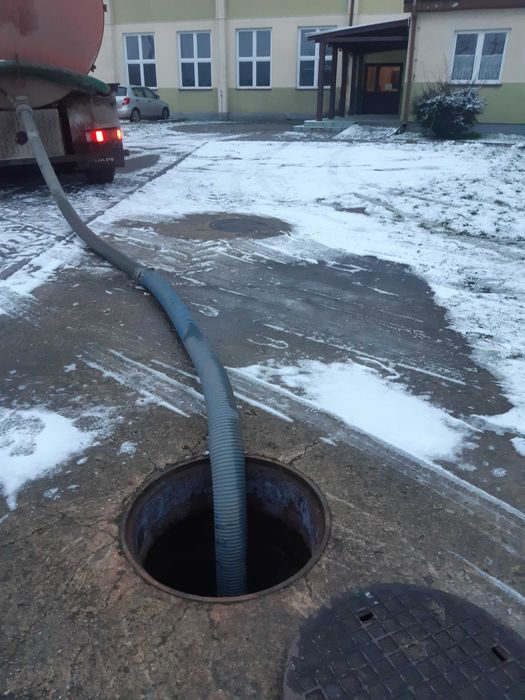 Usługi asenizacyjne wywóz szamba beczkowóz szambiarka