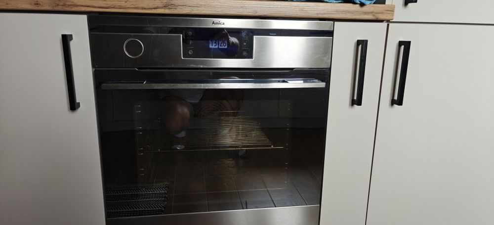 Piekarnik Amica  srebrny