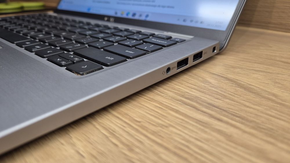 Dell Latitude 7410 i5-10310u | 8 GB RAM | 512GB SSD | WIN 11PRO