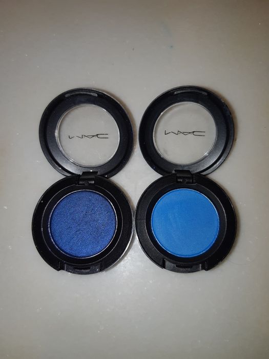 2 Sombras olhos azuis MAC