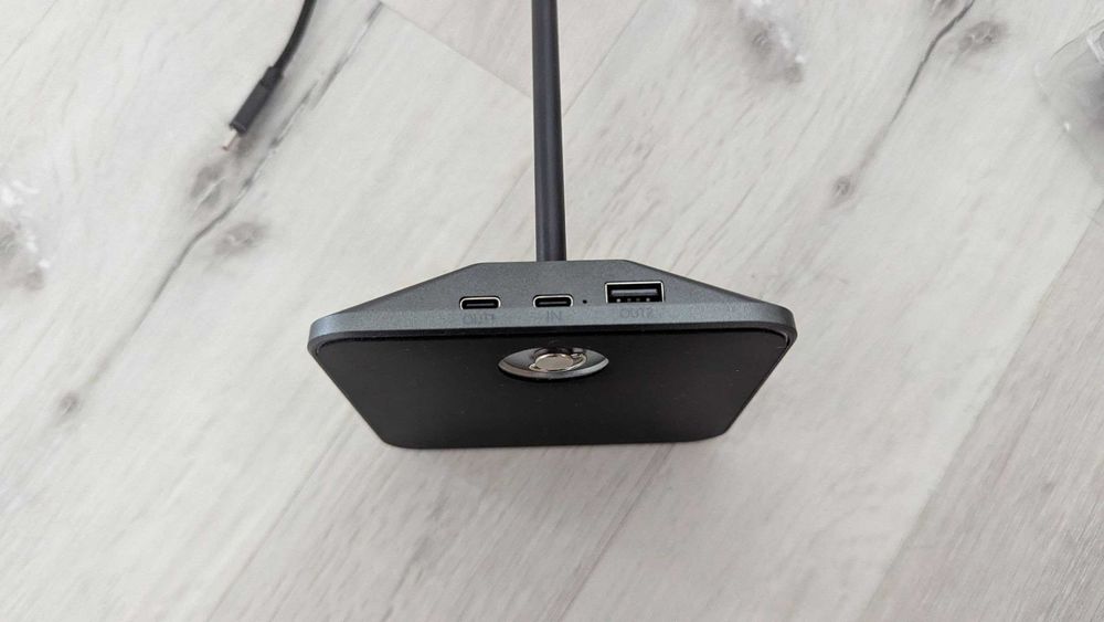 Підставка для ігрових навушників New Bee Z8 з RGB підсвічуванням Black