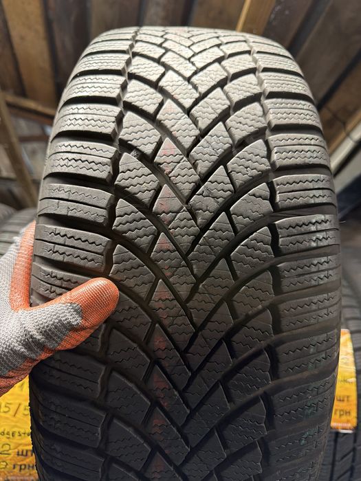 215/55 r17 Bridgestone 2шт