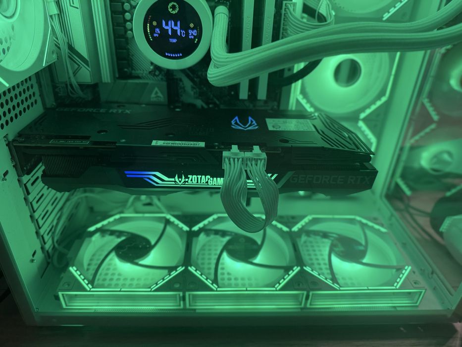 Продам RTX 3080 Zotac Trinity OC 10gb