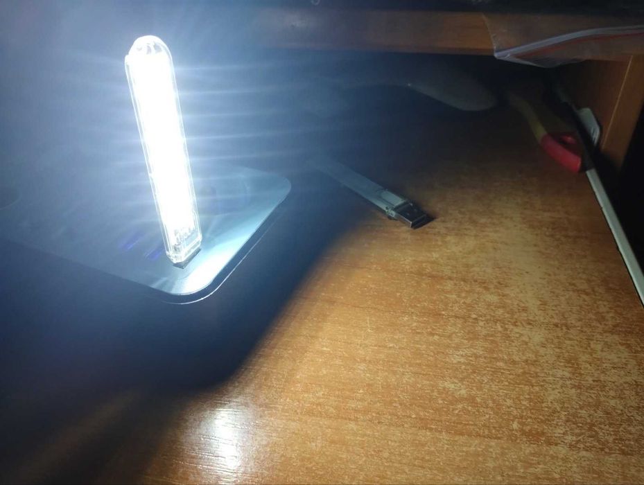 USB светильник на 8 светодиодов LED