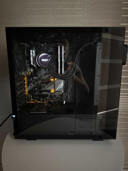 I7 8700k 32 GB Ram ssd 240 gb Z370-P
