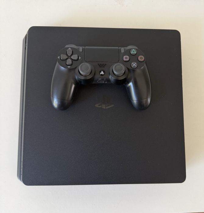 Ps4 slim 500gb + comando, otimo estado
