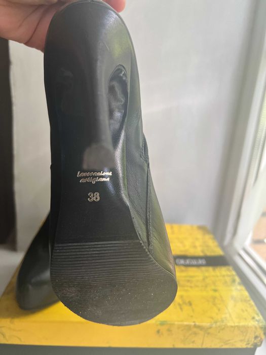 продам шліряні черевики