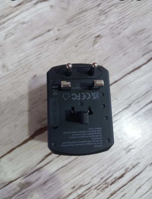 Uniwersalny adapter Tripper