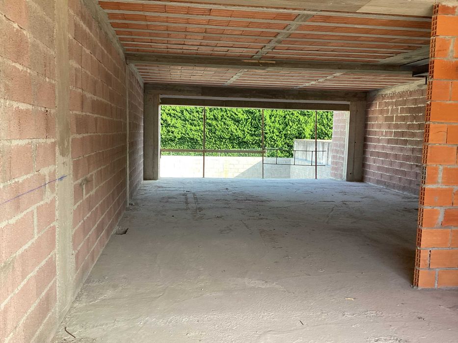 Moradia em banda Lamaçães