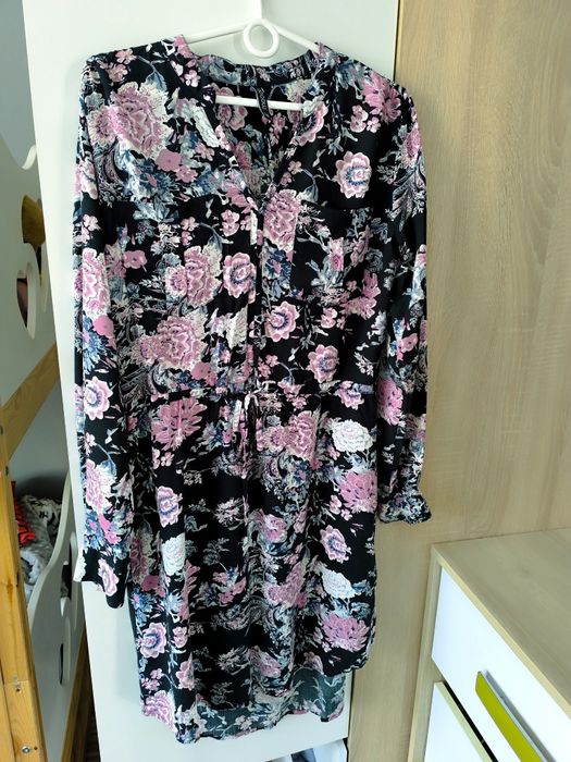 Sukienka w kwiaty Moodo 36 38