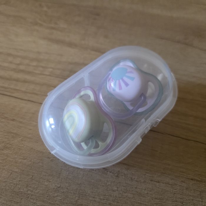 Набір пустушок  phillips avent 0-6 в контейнері