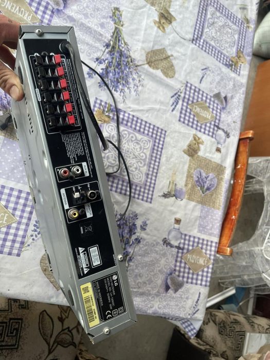 Продаю LG DVD Receiver Усилитель 5.1 LH-T252SC 50 W