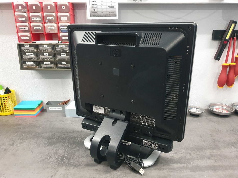 Monitor HP de 17 polegadas