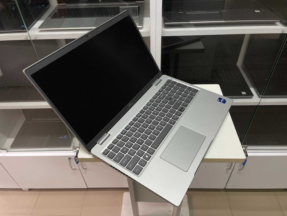 Ноутбук Dell Latitude 5530 [i5 12 Gen 10 Ядер] [IPS] R16 [SSD] на Куліша 22