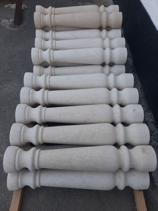 Вази гранітні кути лампадкі балясіни шари від виробника з камня