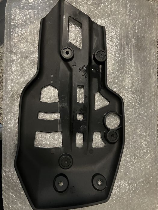 Proteção de carter triumph tiger 800