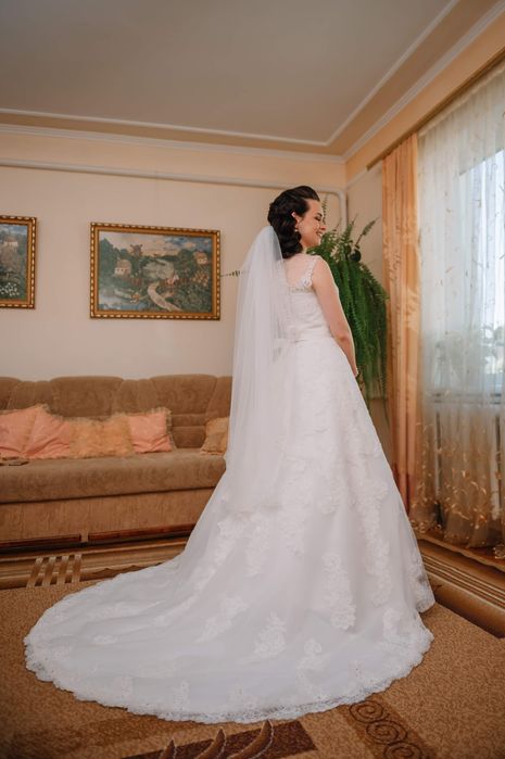 Элегантное винтажное свадебное платье со шлейфом, А-силует, XS айвори